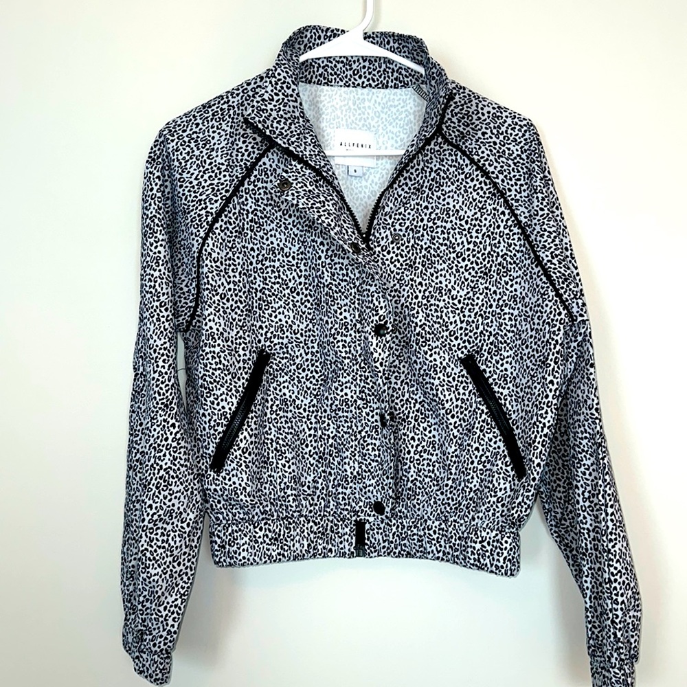 Allfenix womens size Small leopard jacket
